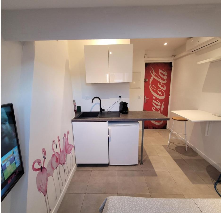 Apartamento Studette indépendante Hyères Gare Particulier Exterior foto